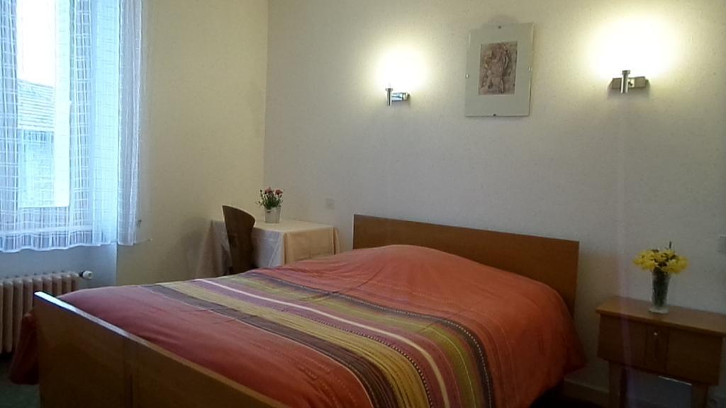Hotel La Vie En Rose Le Brugeron Pokoj fotografie